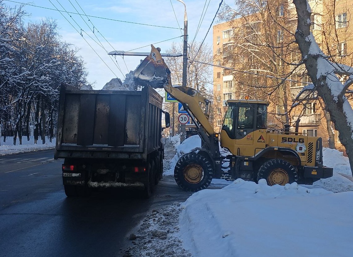 Уборка в городе.