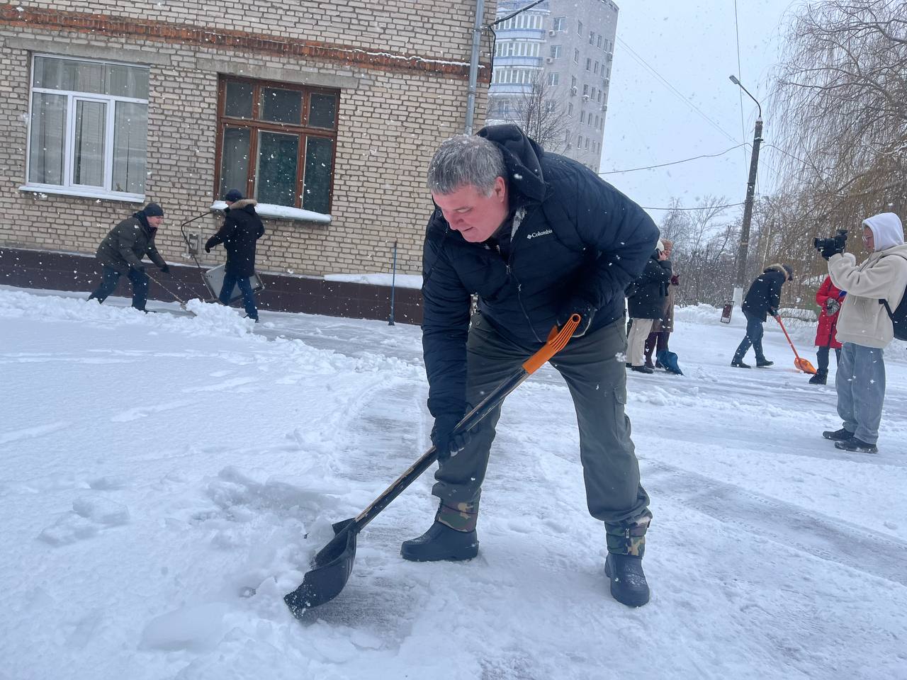 Илья Беспалов: Социальным объектам – первостепенное внимание при ликвидации последствий непогоды.