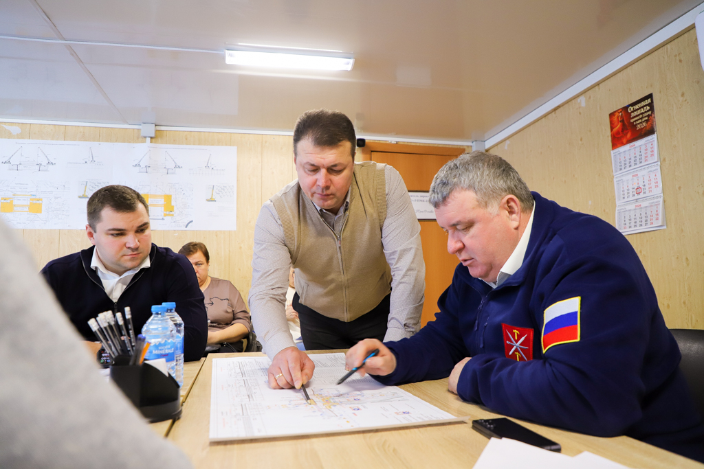 Илья Беспалов провел заседание штаба по реконструкции Орловского путепровода.