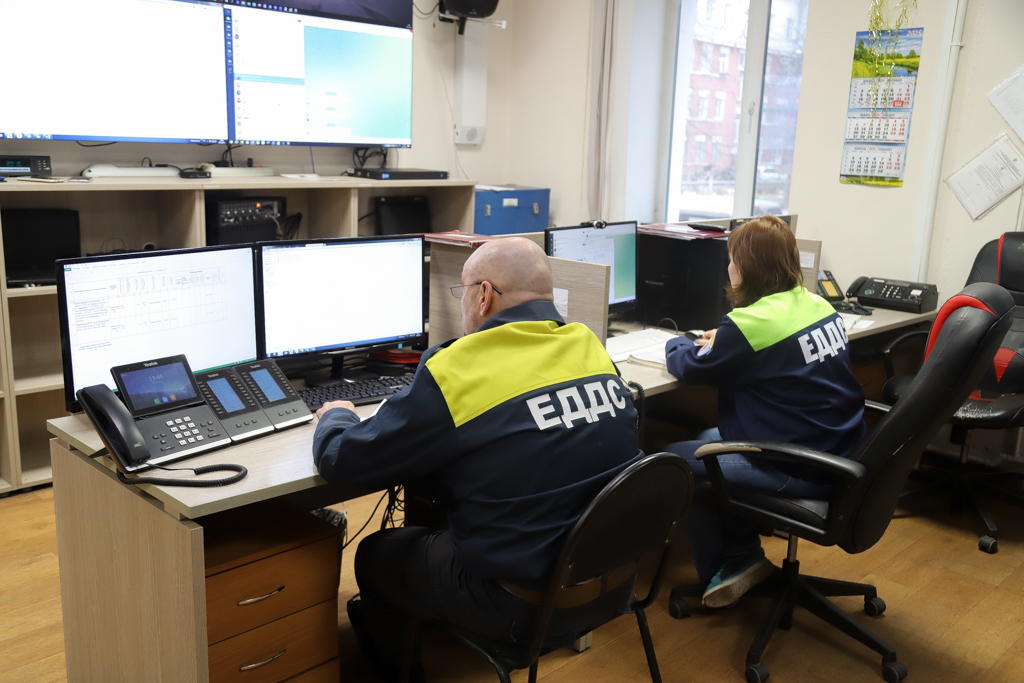 Утро в городе: безопасность и жизнеобеспечение.