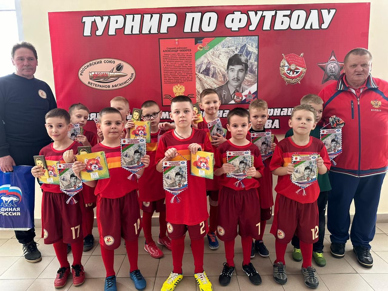 В посёлке Ленинский прошёл турнир по мини-футболу.