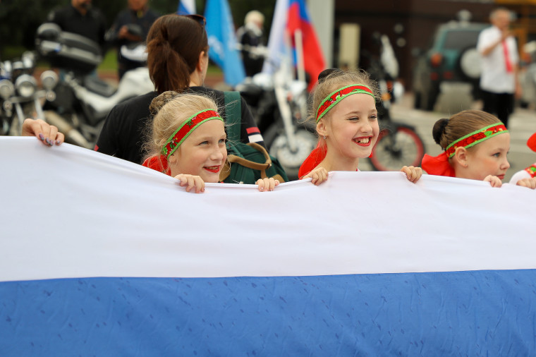 В Туле отмечают День флага.