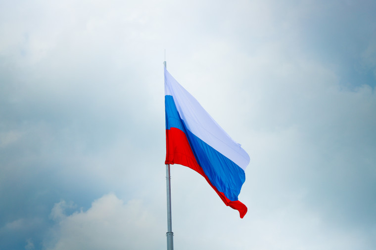 Илья Беспалов: Российский флаг объединяет наш многонациональный народ.