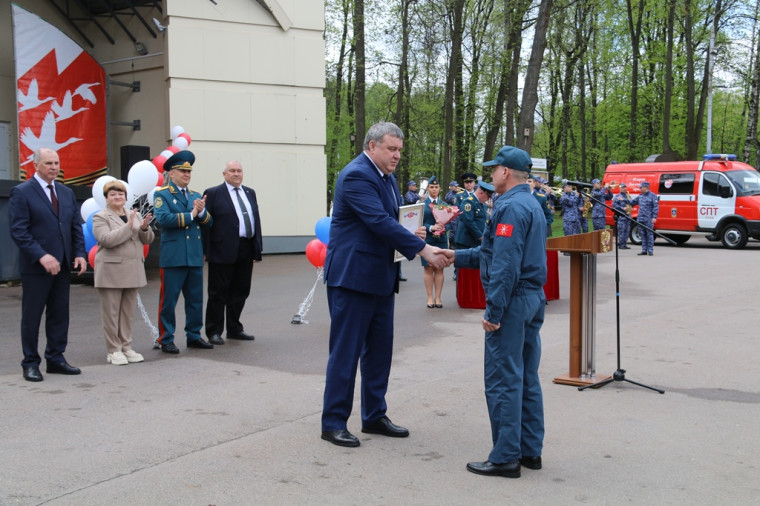 Илья Беспалов поздравил тульских пожарных с профессиональным праздником.