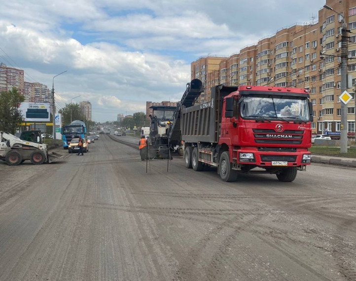 «Безопасные качественные дороги»: На Щекинском шоссе продолжается ремонт.