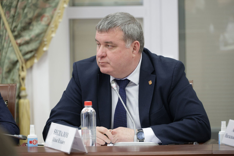 Илья Беспалов рассказал о ремонте дорог в областной столице.