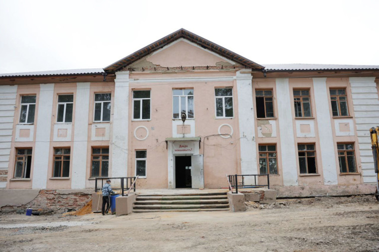 В Скуратово капитально ремонтируют здание школы в ЦО №26.