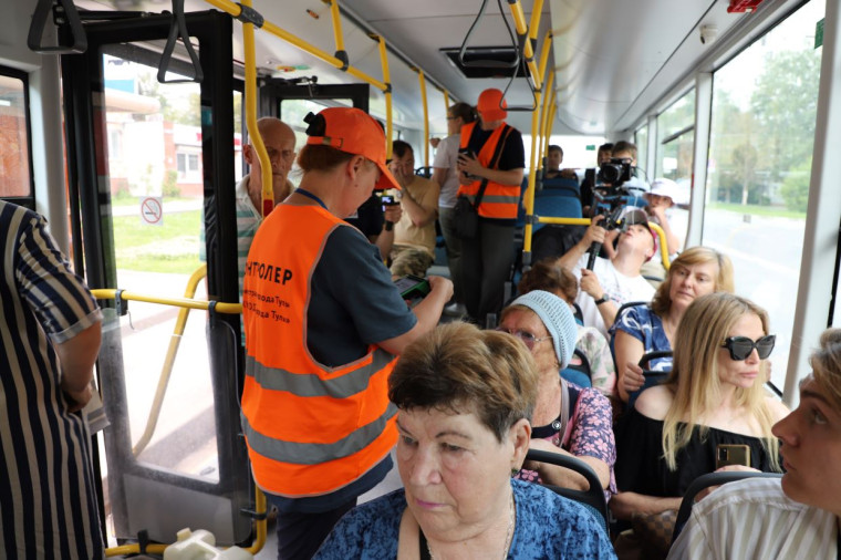 В городских автобусах Тулы начали работать валидаторы.