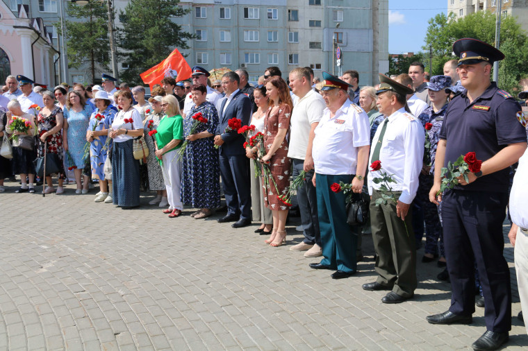 В Туле прошел митинг в честь Дня ветеранов боевых действий.