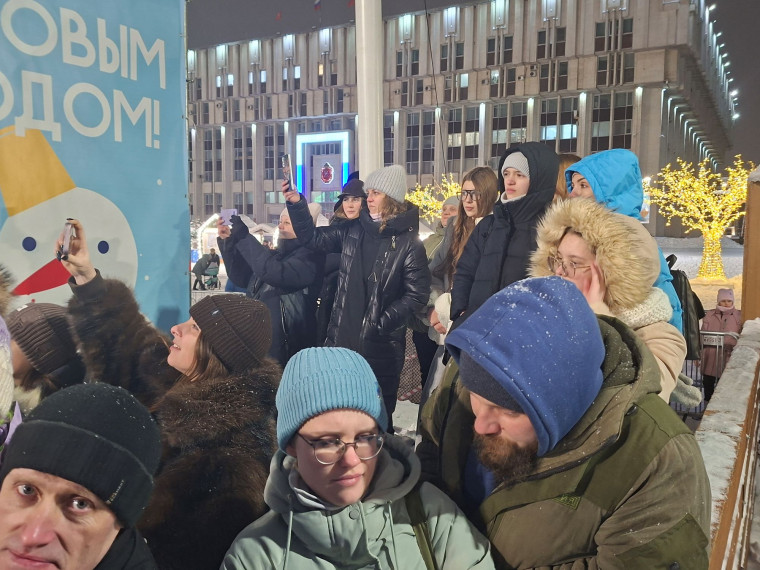 Виртуозы на льду: на Губернском катке прошли показательные выступления тульских фигуристов.