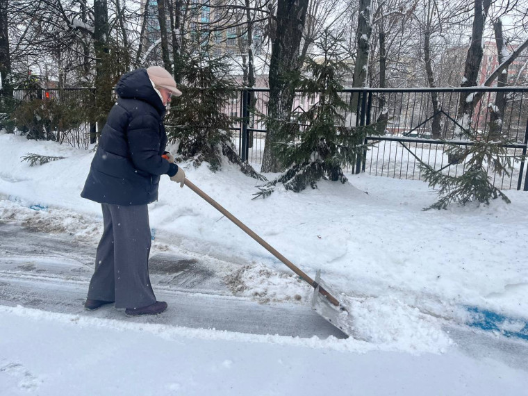 Илья Беспалов: Социальным объектам – первостепенное внимание при ликвидации последствий непогоды.