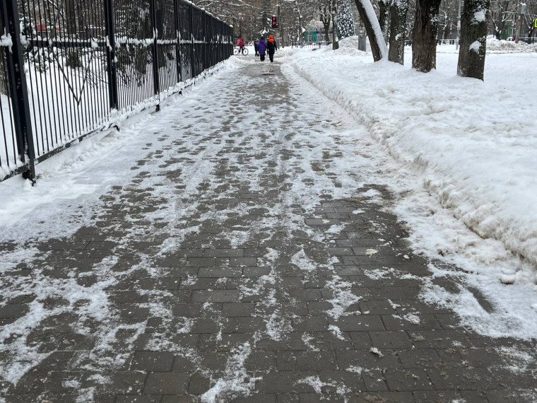 Илья Беспалов: Социальным объектам – первостепенное внимание при ликвидации последствий непогоды.