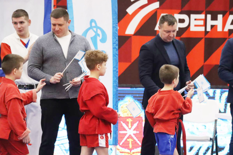 «Мой первый старт»: в Туле состоялся Новогодний турнир по самбо.