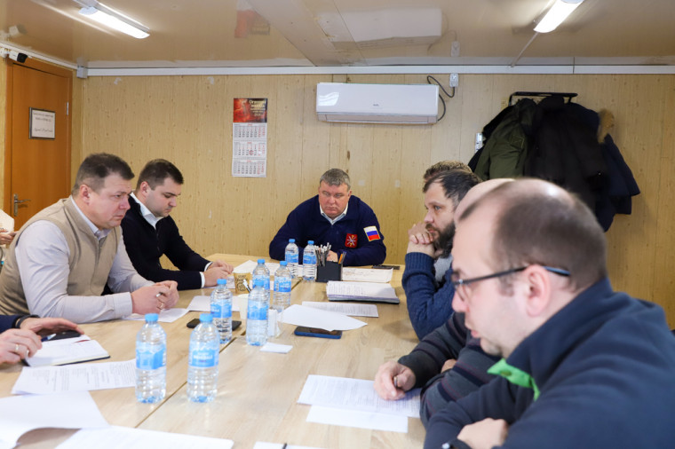 Илья Беспалов провел заседание штаба по реконструкции Орловского путепровода.