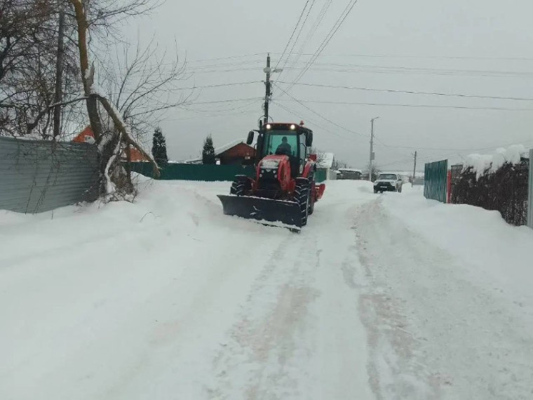 В Туле продолжается уборка и вывоз снега.