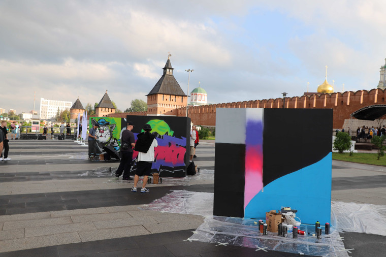 На Казанской набережной состоялся фестиваль уличных культур.