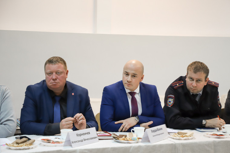 Илья Беспалов встретился с руководителями ТОС поселка Плеханово.