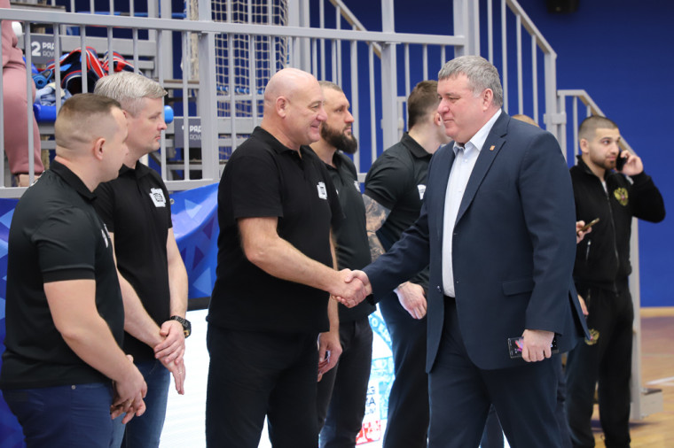 Илья Беспалов поприветствовал участников Чемпионата и Первенства Тульской области по смешанным боевым единоборствам.