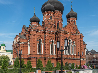Успенская церковь Успенского женского монастыря.