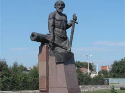 Памятник Никите Демидову.